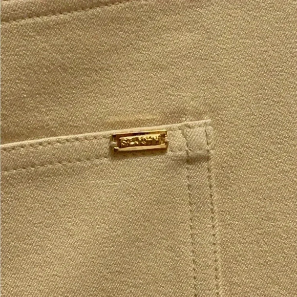 ST.John brand new beige color, jeans, pants, soft and stretchy. Amazing … - Picture 5 of 13